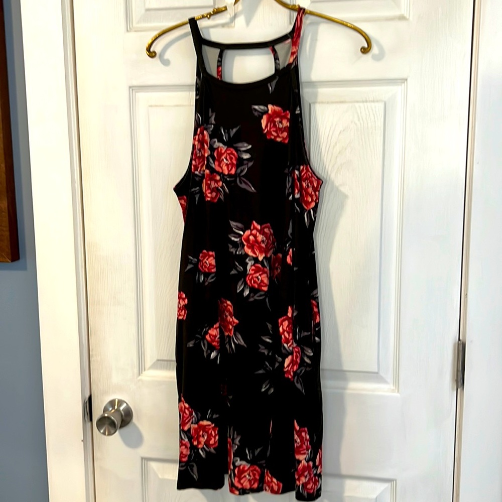 Nine Britton dress, size large. Dark olive background with reddish pink floral